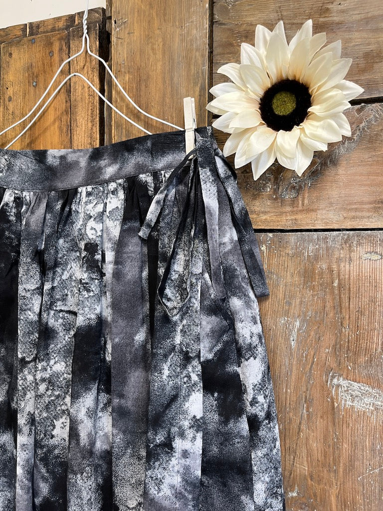 Bel Detay Batik Etek