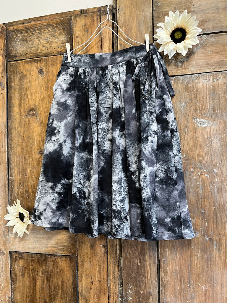 Bel Detay Batik Etek