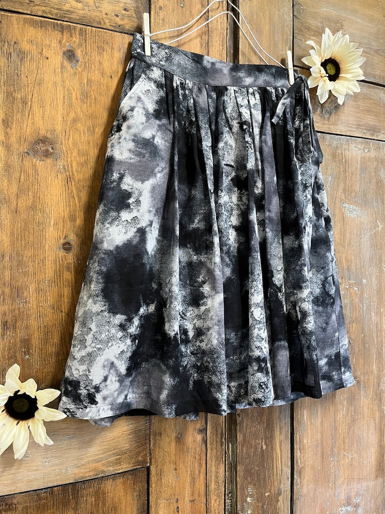Bel Detay Batik Etek