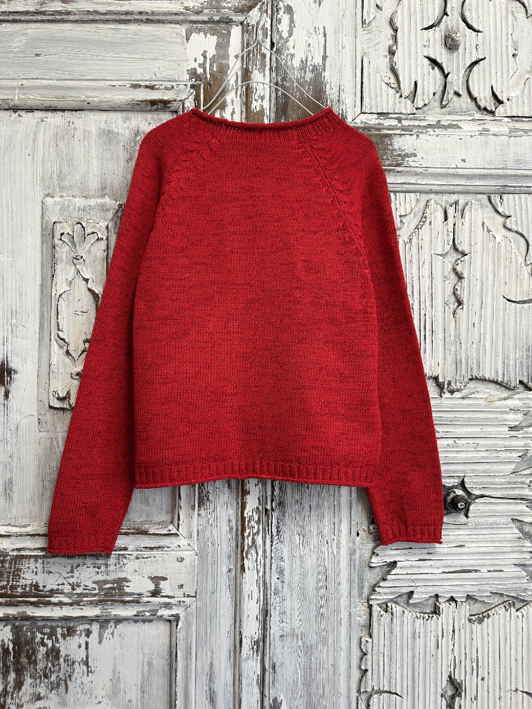 kırmızı mini hırka cepleri farklı kumaş