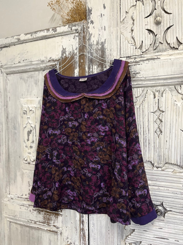Desenli Katlı Yaka Bluz