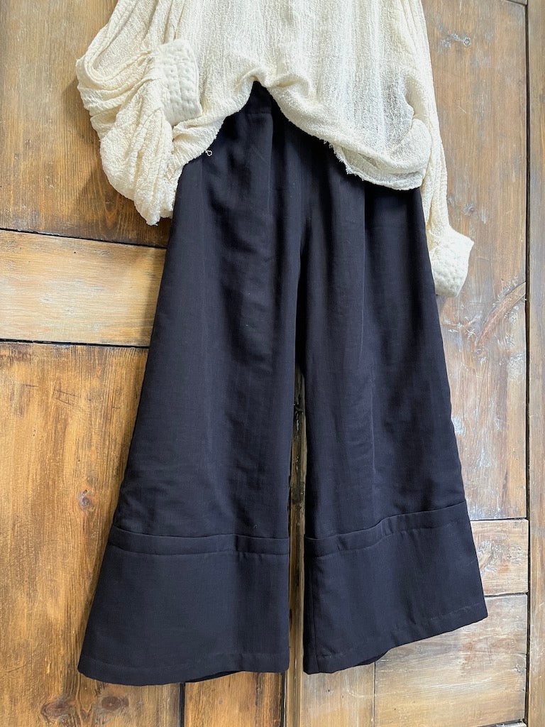 siyah geniş paça pamuklu pantolon