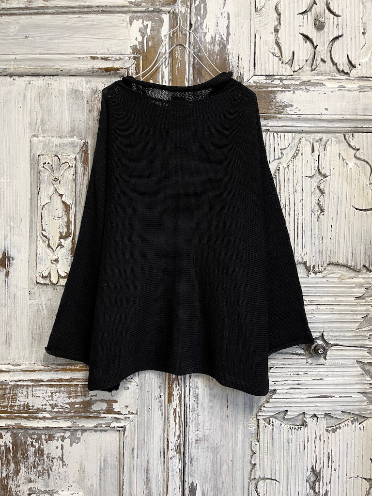 siyah salaş yaka pencere detay triko