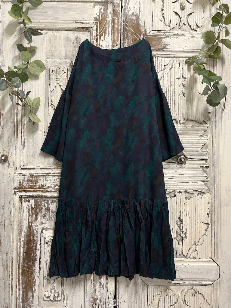 desenli elbise uzun kollu yandan bağlamalı