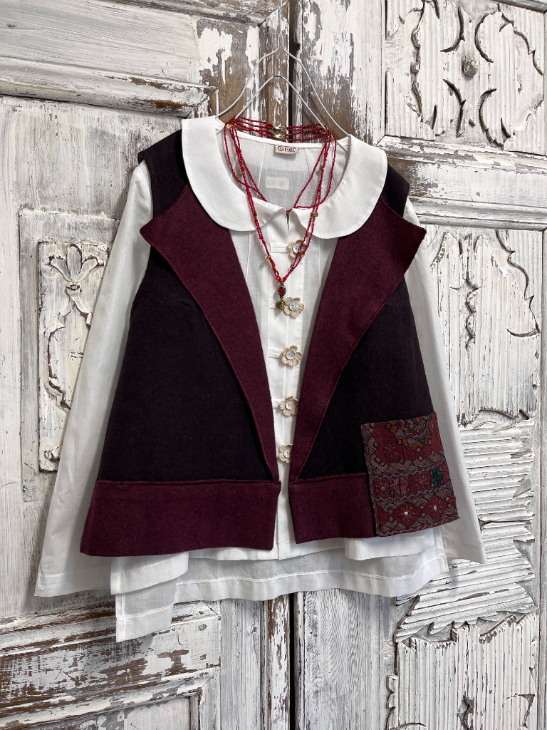 yün yelek antika işli cepli