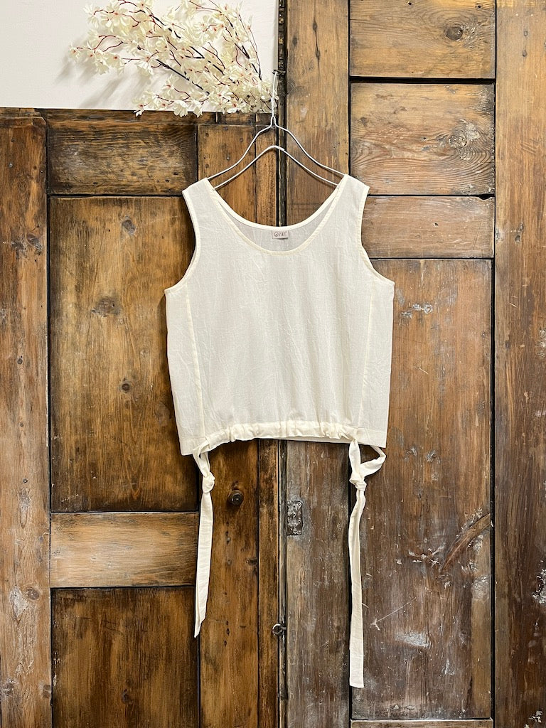 yandan bağlamalı kolsuz pamuklu bluz