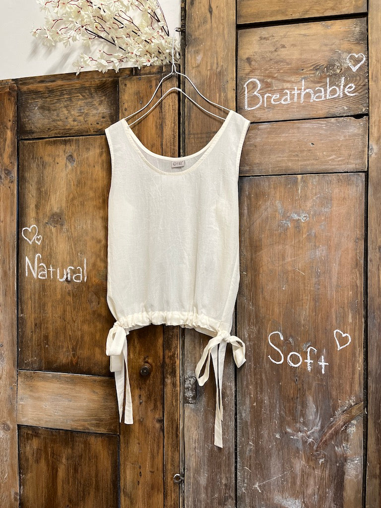 yandan bağlamalı kolsuz pamuklu bluz