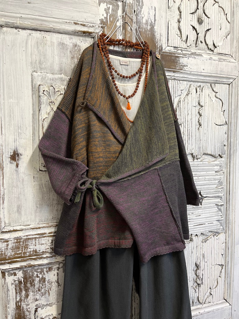 yandan bağlamalı çok renkli hırka