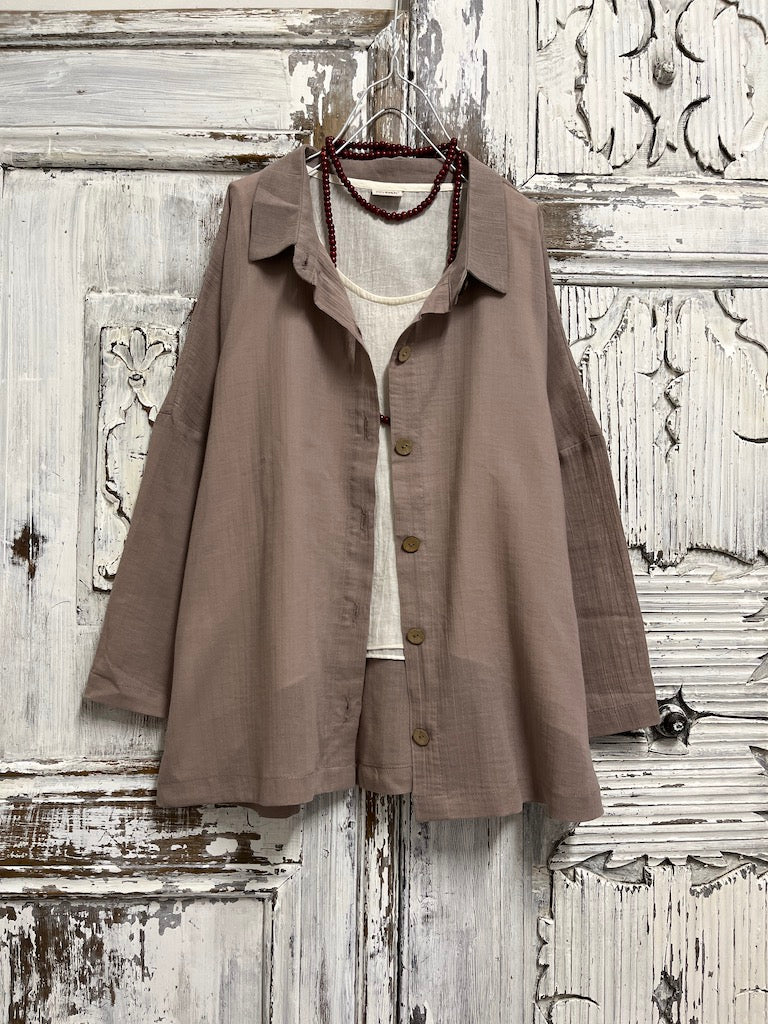 doğal pamuklu bej gömlek 