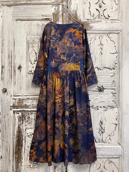 yanları brit bağcıklı desenli elbise