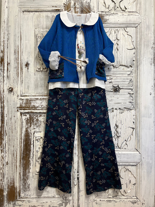 mavi cepleri desenli triko hırka