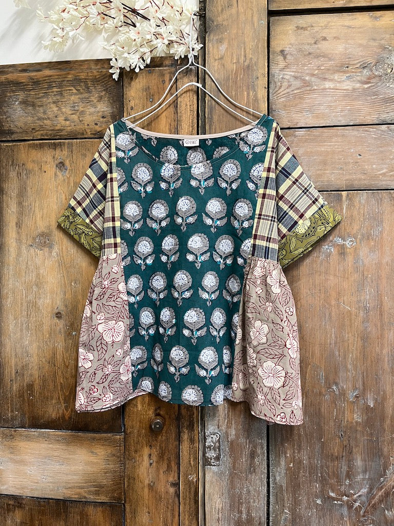 desenli patchwork kısa kollu bluz
