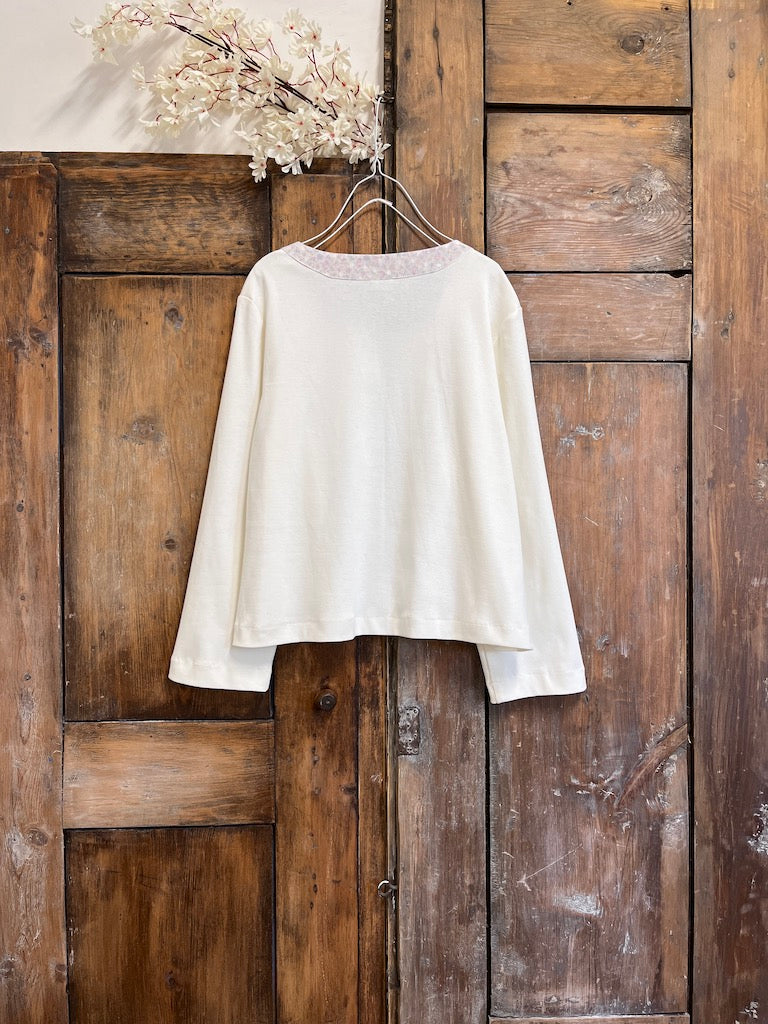 patı çiçek desenli pamuklu beyaz ceket