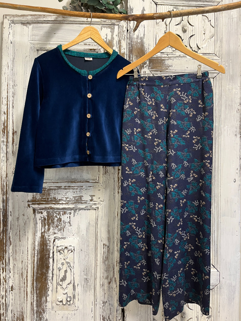 Çiçek Desen Detay Pantolon