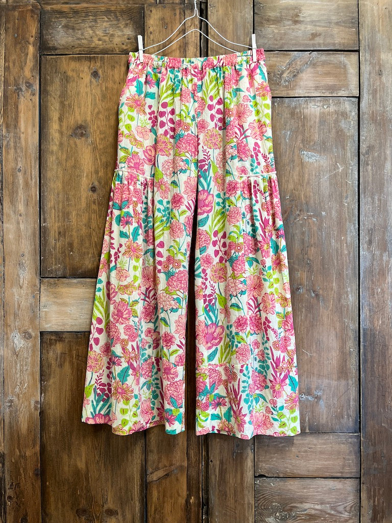 Desenli Yan Detay Pantolon