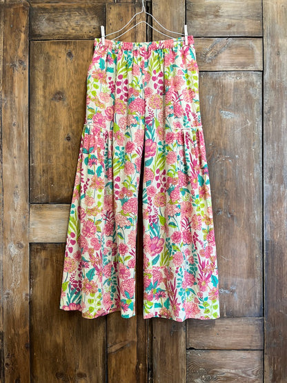 Desenli Yan Detay Pantolon