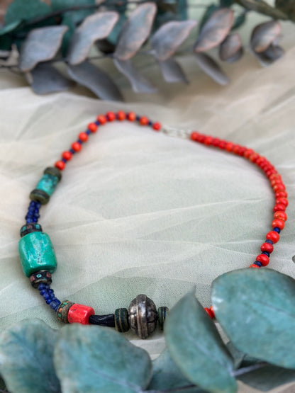 turkuaz ve mercan taşlı kolye