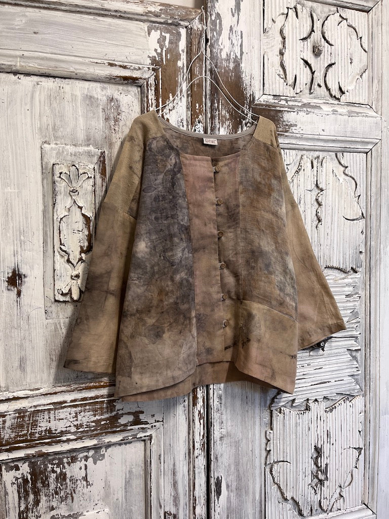Eco print  toprak tonlarında önden düğmeli ve cep detaylı ceket