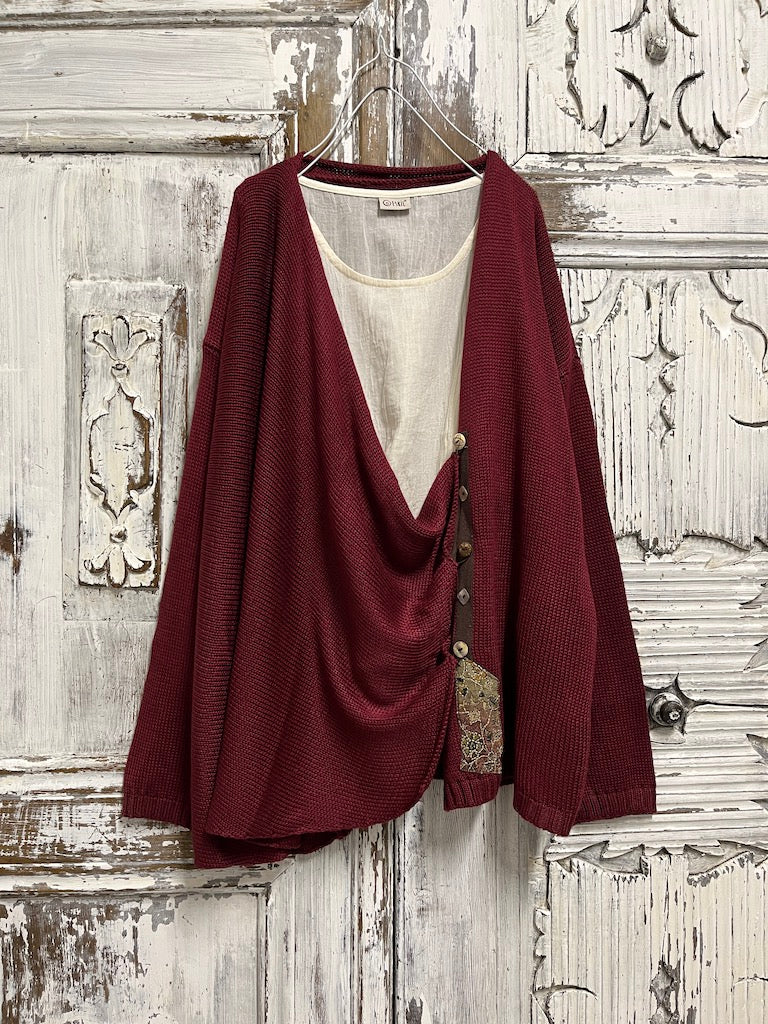 bordo renk asimetrik farklı düğme süslemeli hırka