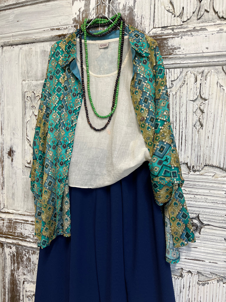 ikat desenli el işi süslemeli bluz