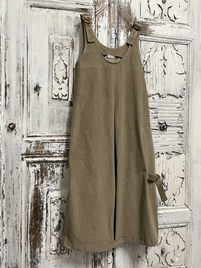 bej fitilli kadife cep detay elbise