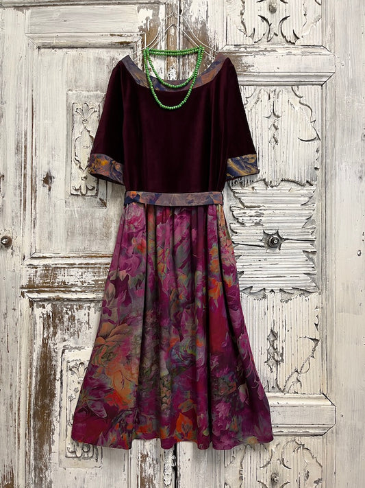 bordo kadife çiçekli elbise 