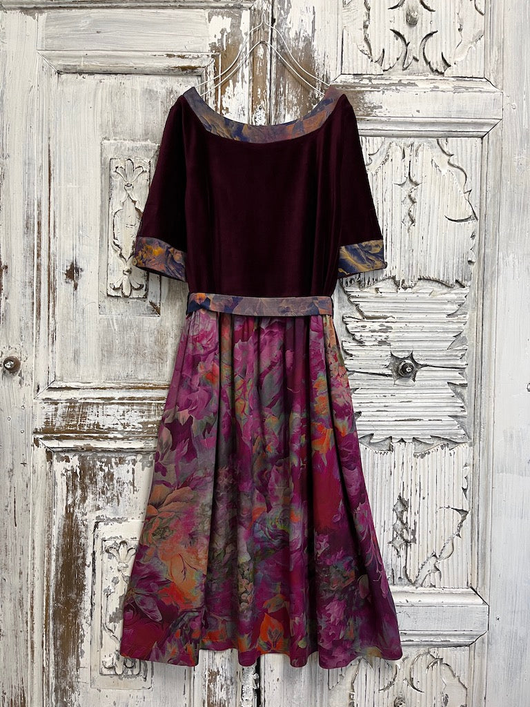 bordo kadife çiçekli elbise 