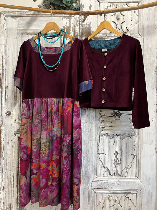 Kadife Roba Çiçekli Elbise