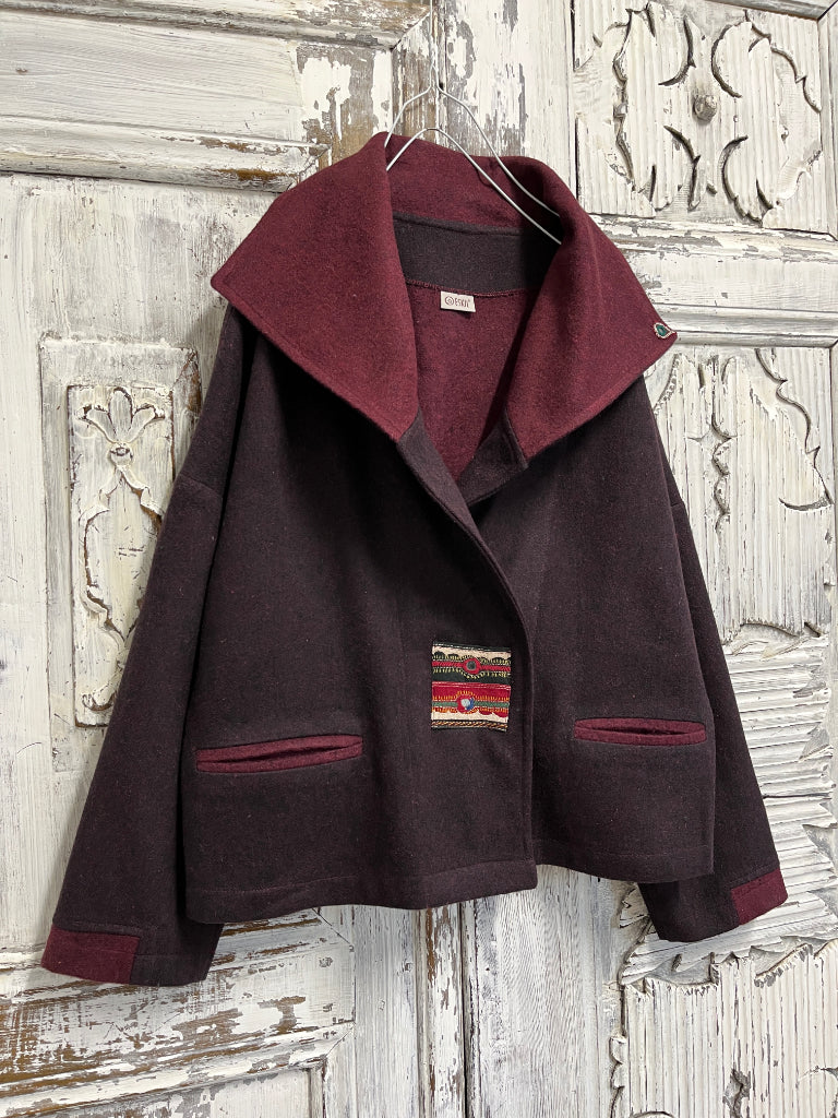yünlü ceket el işi süslemeli