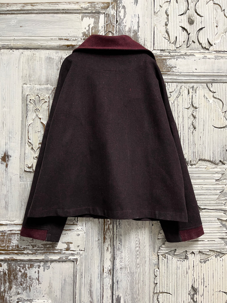 yünlü ceket el işi süslemeli