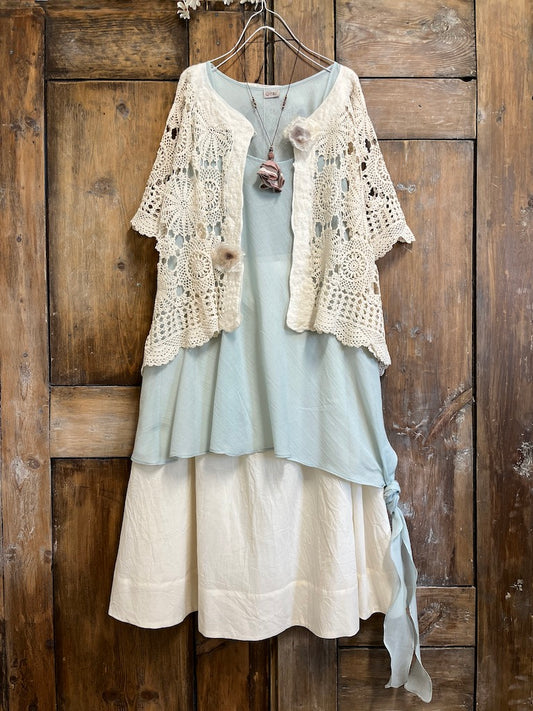 dantel kece detay broşlu ceket