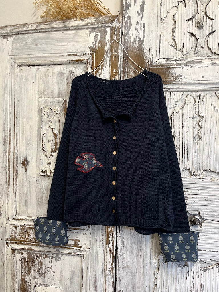 lacivert manşeti kumaş düğmeli hırka 