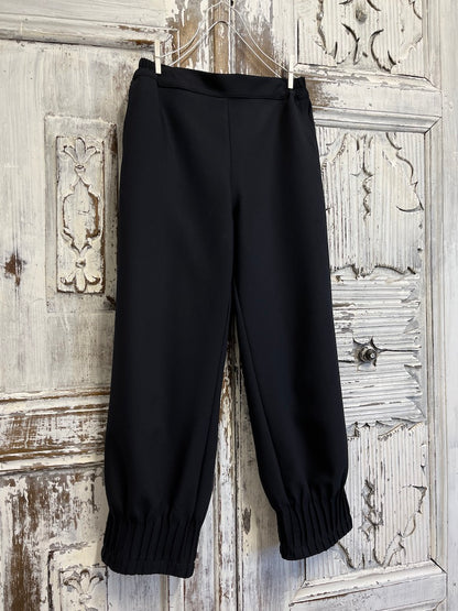 paçası nervür detaylı siyah pantolon