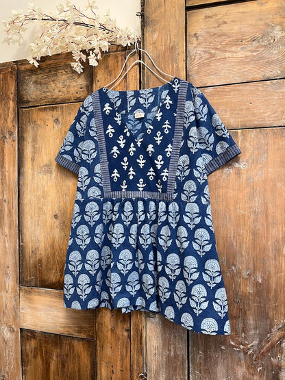 indigo pamuklu kısa kollu bluz