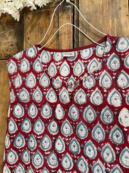 Kolsuz Desen Detay Kırmızı Bluz