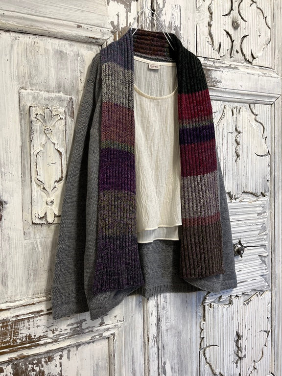 Gri uzun kollu hırka