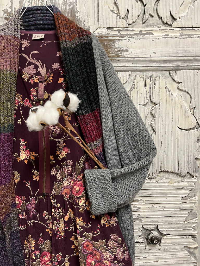 Gri uzun kollu hırka