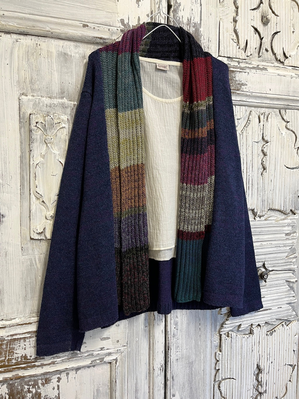 Lacivert uzun kollu hırka