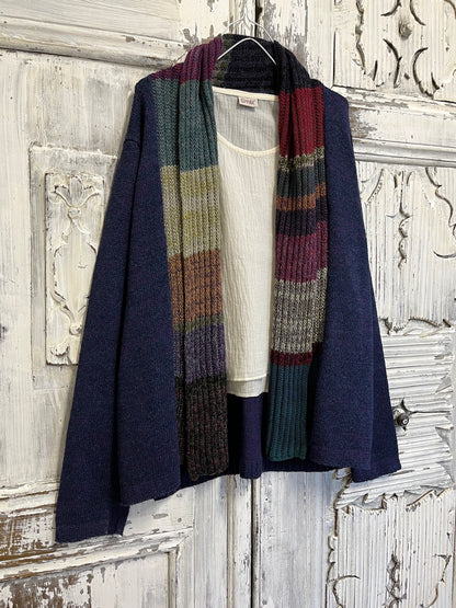 Lacivert uzun kollu hırka