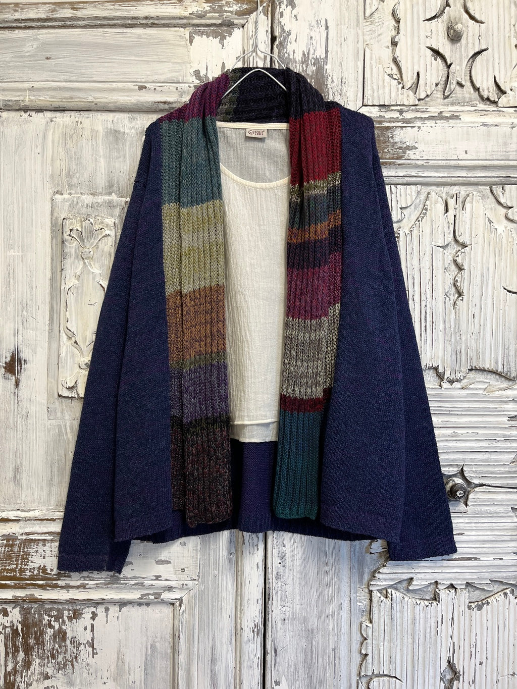 Lacivert uzun kollu hırka