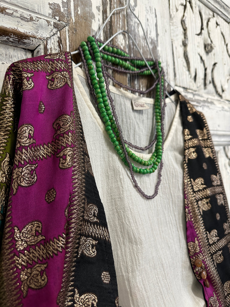 el işi süslemeli renkli ceket