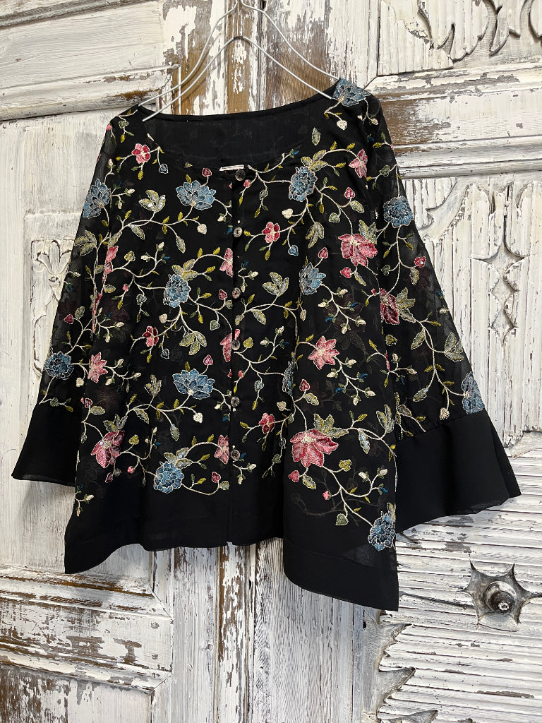 el işi süslemeli şık siyah ceket