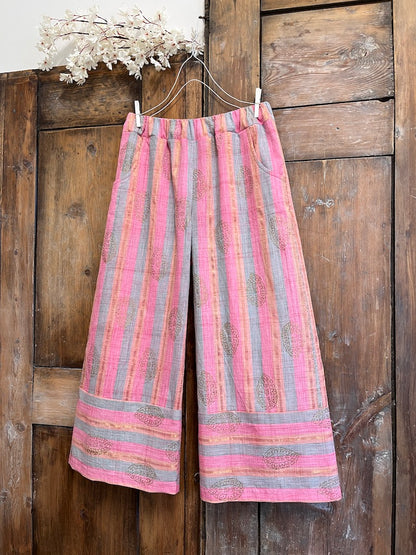 pamuklu pembe çizgili pantolon