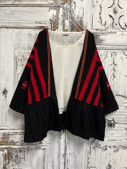 el dokuma kırmızı çizgili ceket