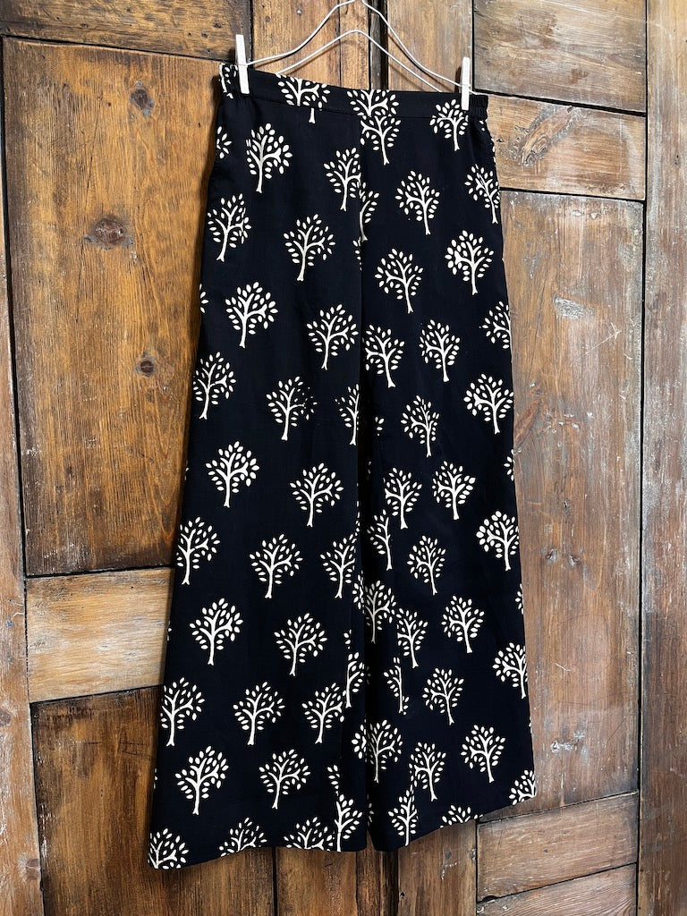 Siyah Desenli Pantolon