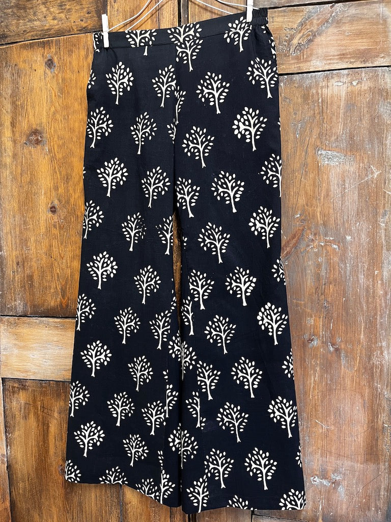 Siyah Desenli Pantolon