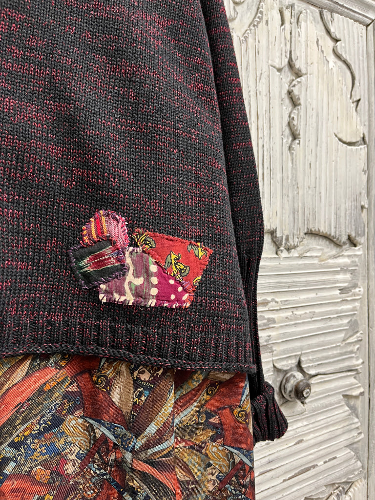 siyah triko el işi süslemeli 