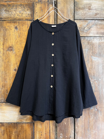 Uzun Önden Açık Siyah Bluz