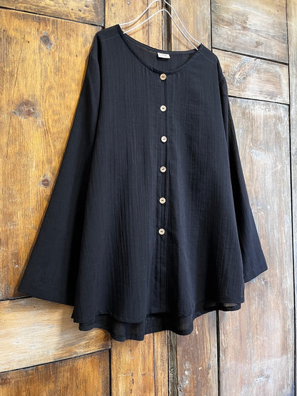 Uzun Önden Açık Siyah Bluz