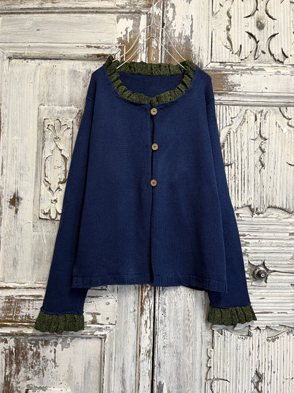 Lacivert triko hırka yakası ve kolu fırfırlı